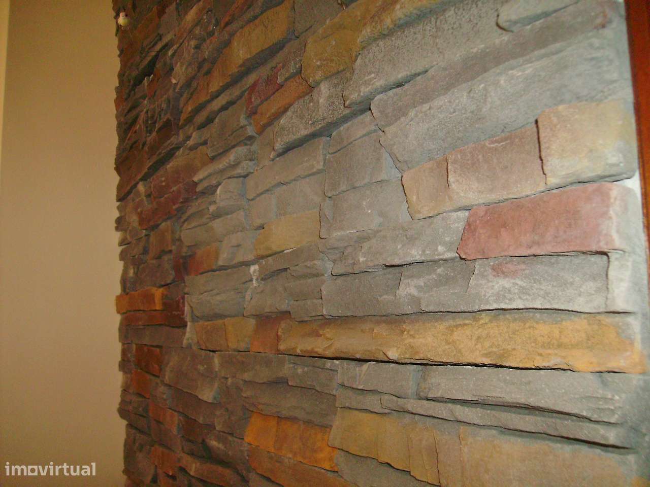 Apartamento T2+2 Duplex, com Parqueamento e Arrecadação - Grande imagem: 3/36