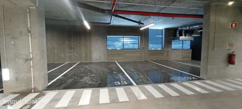 Arrenda T1 Miraflores - Grande imagem: 5/8