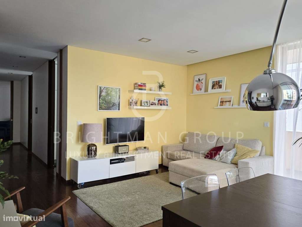 Apartamento T2 com varanda na Prelada, Porto - Grande imagem: 2/19