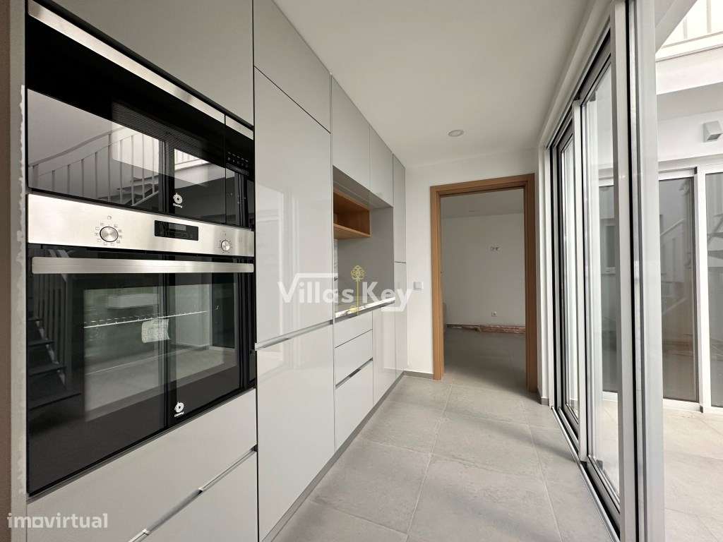 Moradia 6 quartos, no centro de Lagos com excelente vista mar, Lago...-6