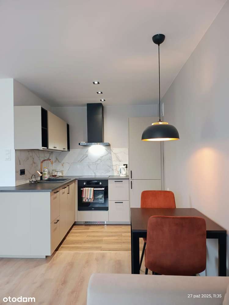 Dwupokojowe w centrum Brwinowa, gotowe do wprowadzenia. Bez prowizji!-6