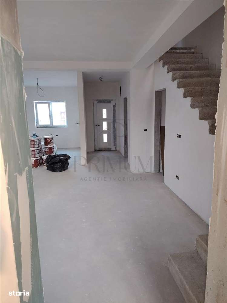 Duplex toate utilitatile - zona excelenta - personalizare interioara - Imagine principală: 4/12