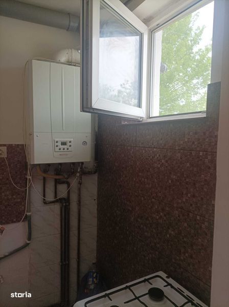 Apartament cu 2 camere-etaj2-zona Dacia Deva