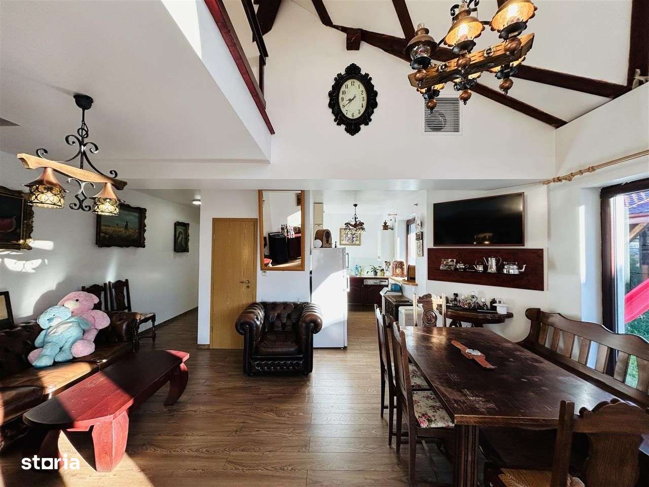 Casă individuală cu iaz, jacuzzi, saună și curte superbă – Cisnădie-10