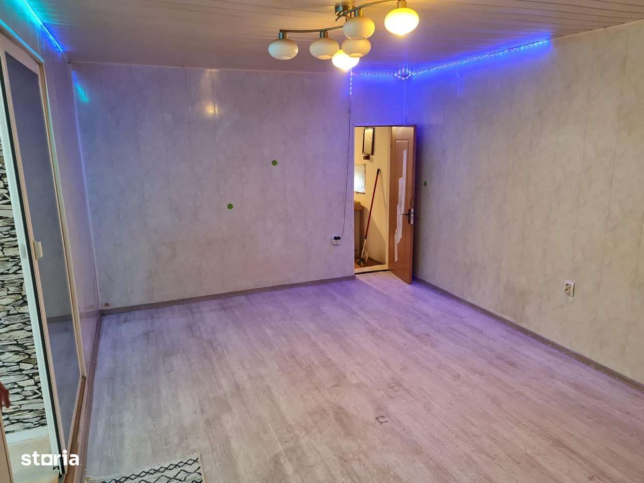 Casă cu 4 camere, pod și teren 428mp - Imagine principală: 4/5