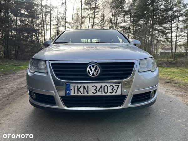 Volkswagen Passat 2.0 TDI Comfortline - 7