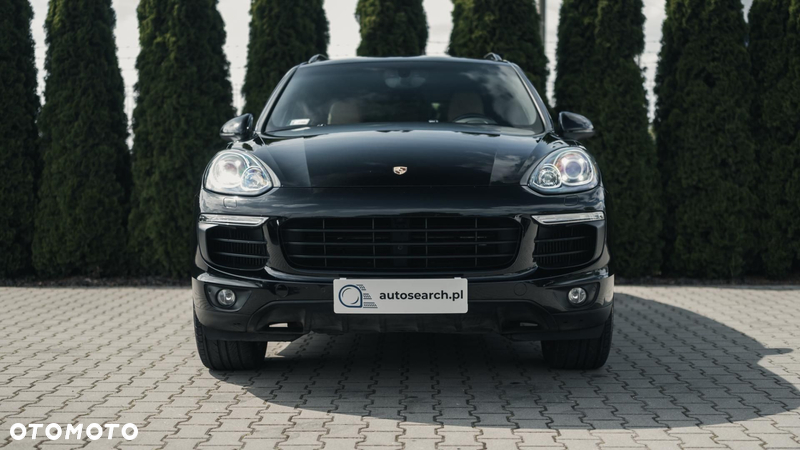 Porsche Cayenne - 2