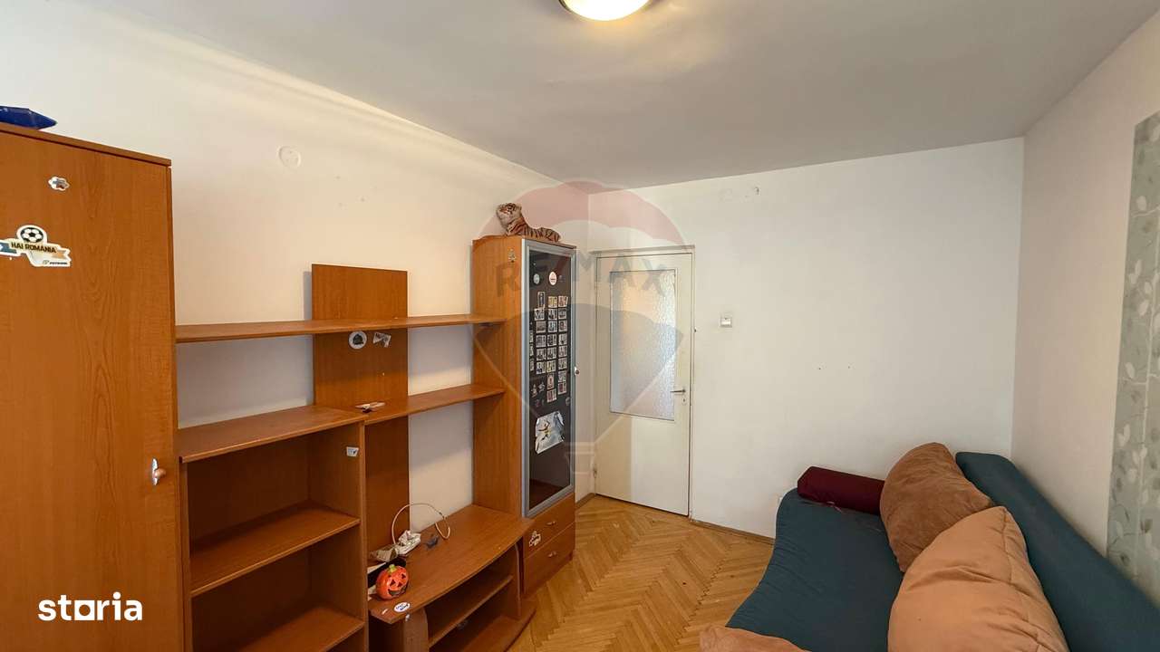 Apartament cu 4 camere de vânzare și boxă 12 mp zonă Ultracentrală - Imagine principală: 5/10