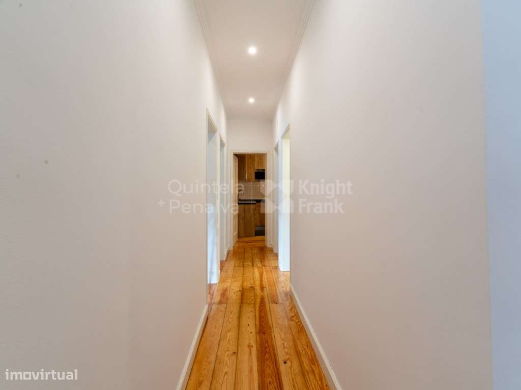 Apartamento T3 com logradouro para arrendamento em Lisboa - Grande imagem: 4/26