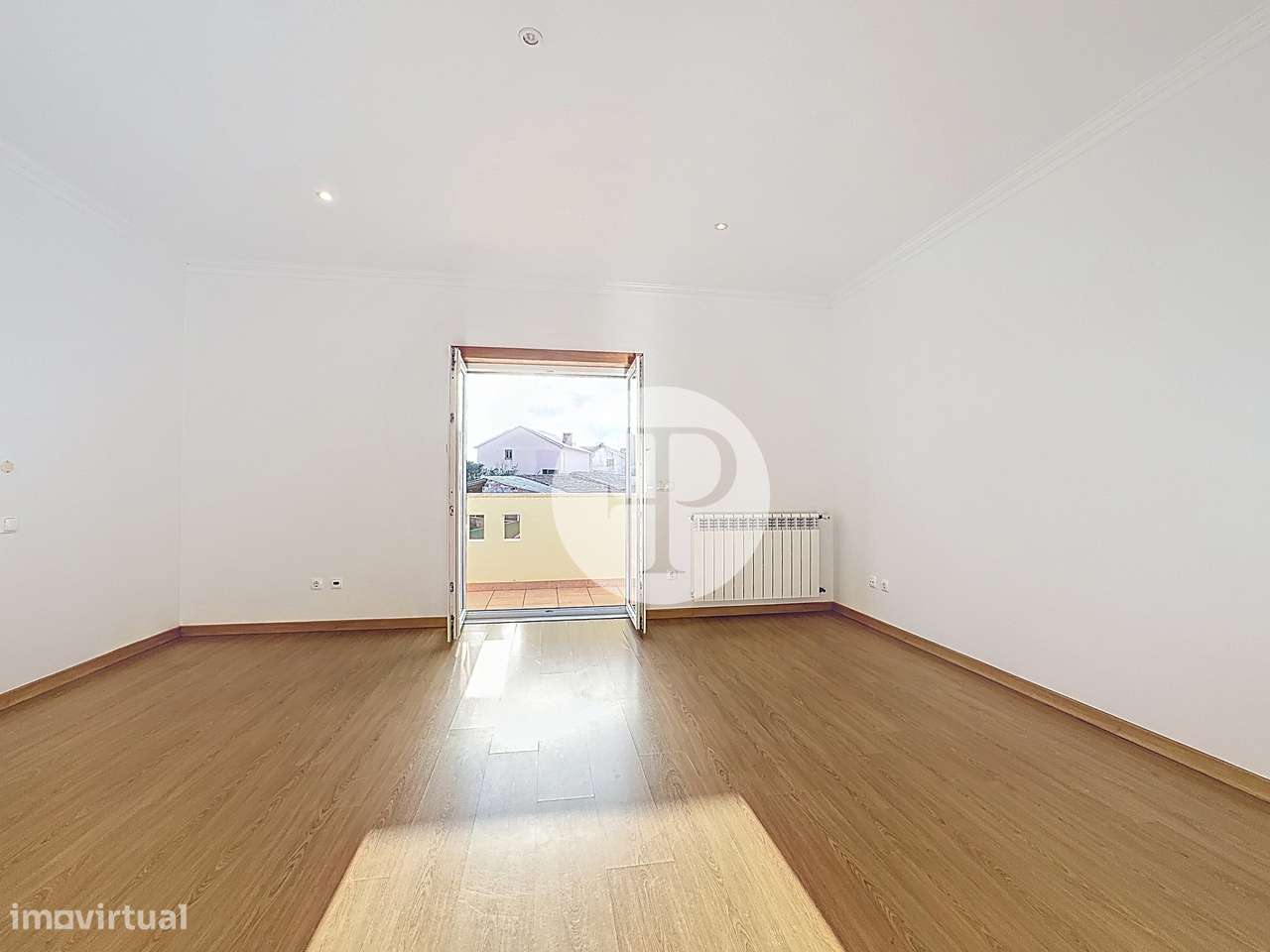 Moradia T5 com piscina no Nadadouro | 408 m² | Lote de 809 m²-31