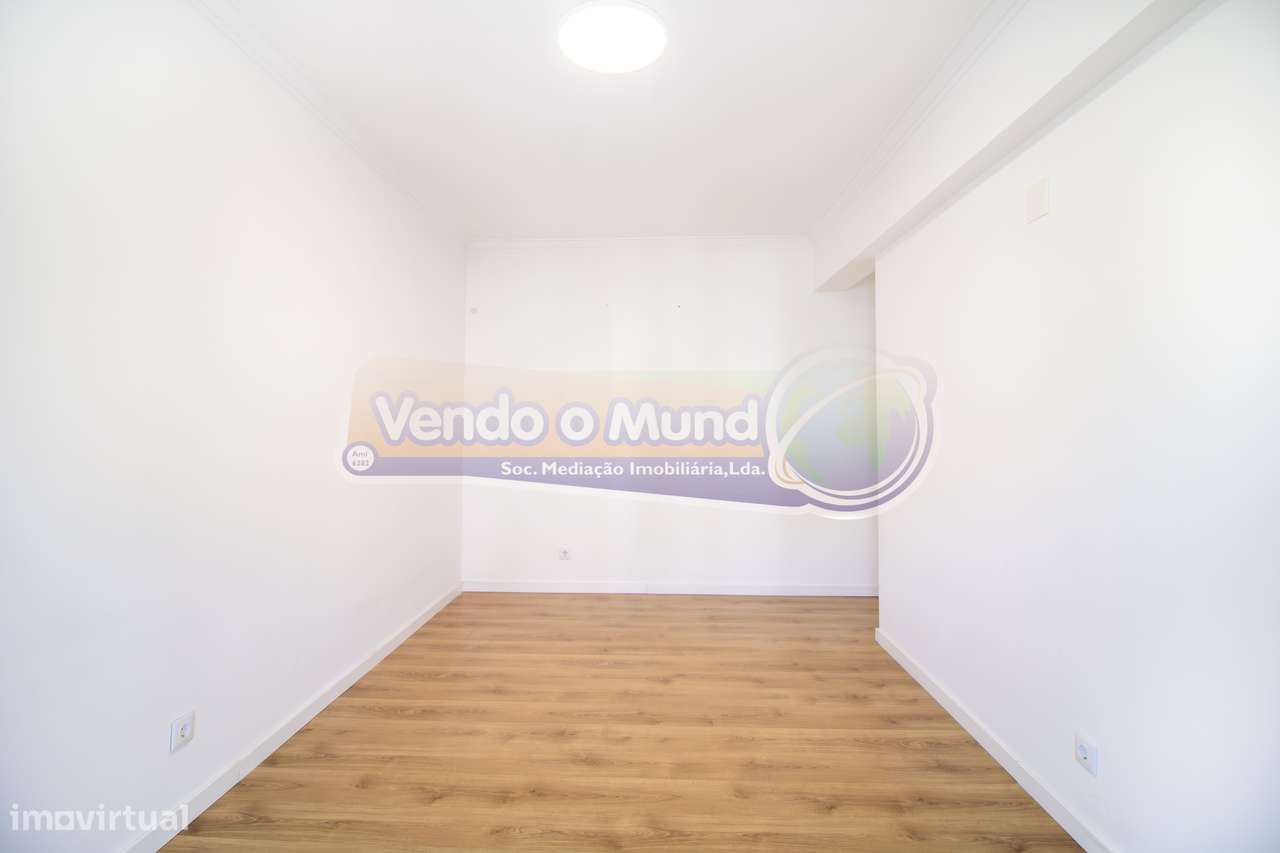 Apartamento T3 em Sintra (LXSIN024)-24