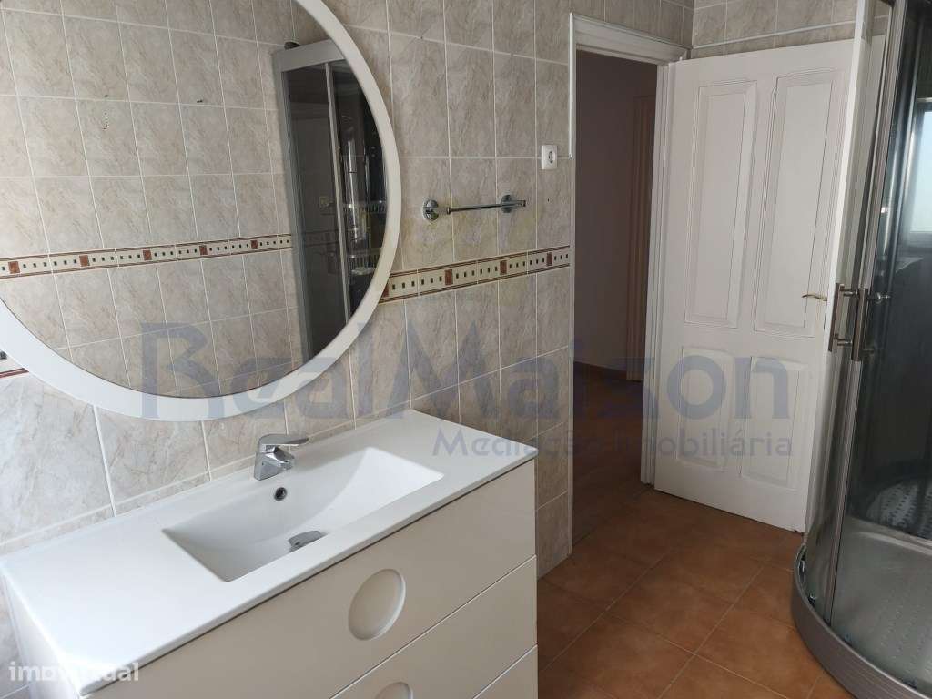 Vende-se Apartamento T4 na Amoreira - Cascais-8