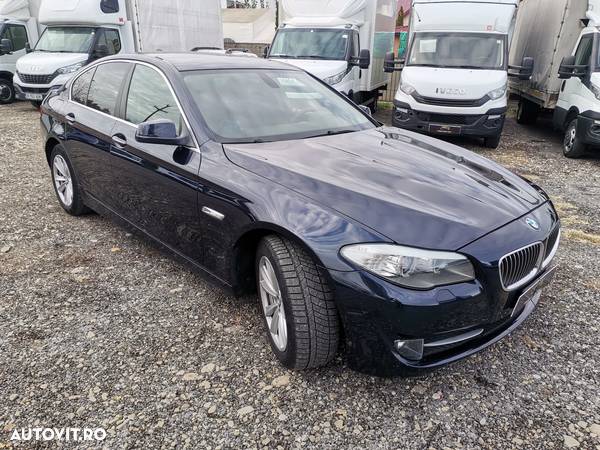 BMW Seria 5 520d Aut. - 3