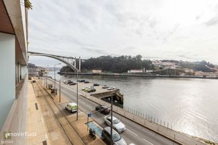 Apartamento T2 com vistas para o rio Douro