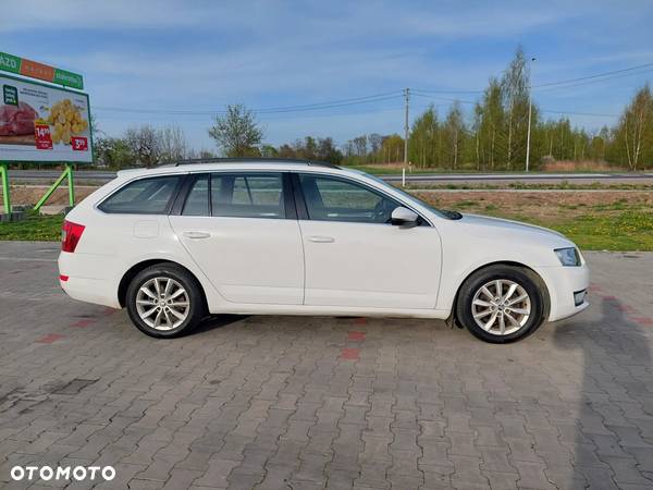 Skoda Octavia 1.6 TDI (Green tec) 4x4 Ambition - 2