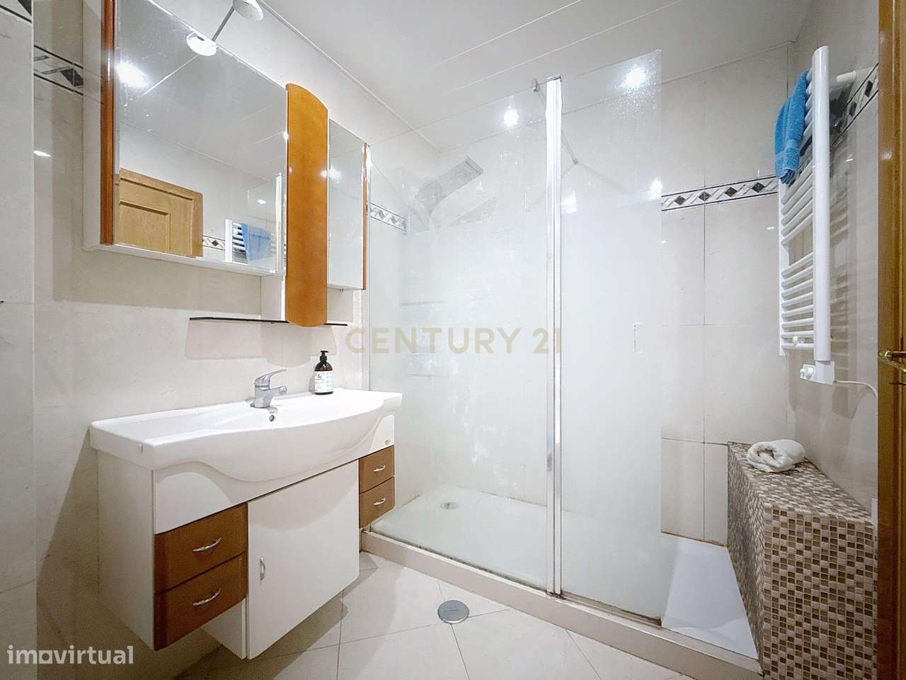 Apartamento T2 com lugar de garagem e arrecadação - Vale Gatos-20