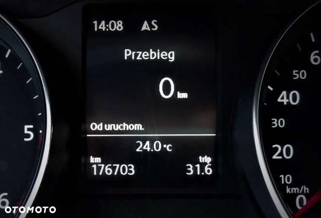 Volkswagen Passat 2.0 TDI SCR Trendline - 16