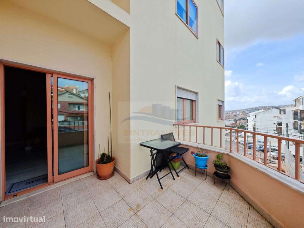 Fantástico T3 com box e arrecadação no Jardim da Amoreira - Grande imagem: 2/22