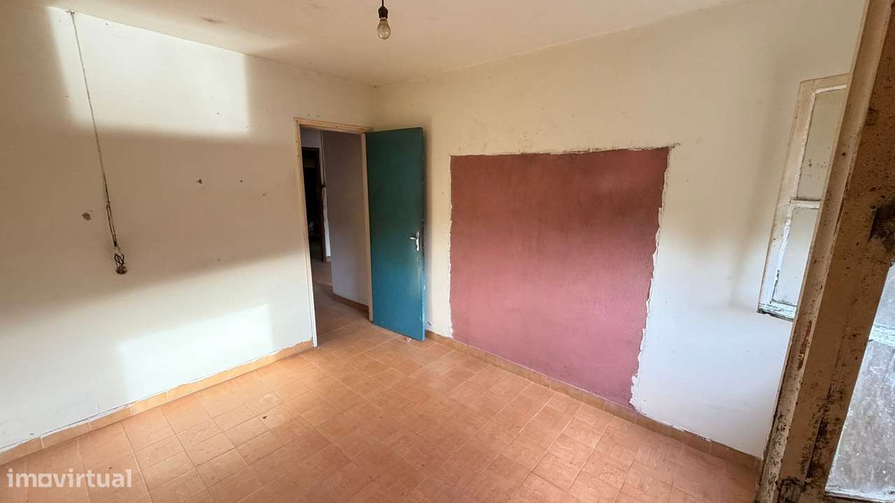 Moradia T3, Rebordões (Santa Maria)-12