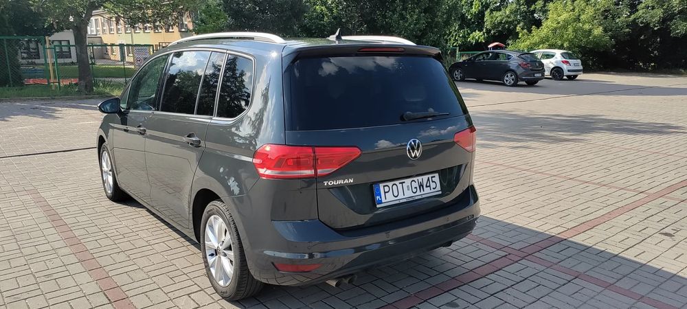 Volkswagen Touran III 2.0 TDI SCR DSG ACTIVE 2021