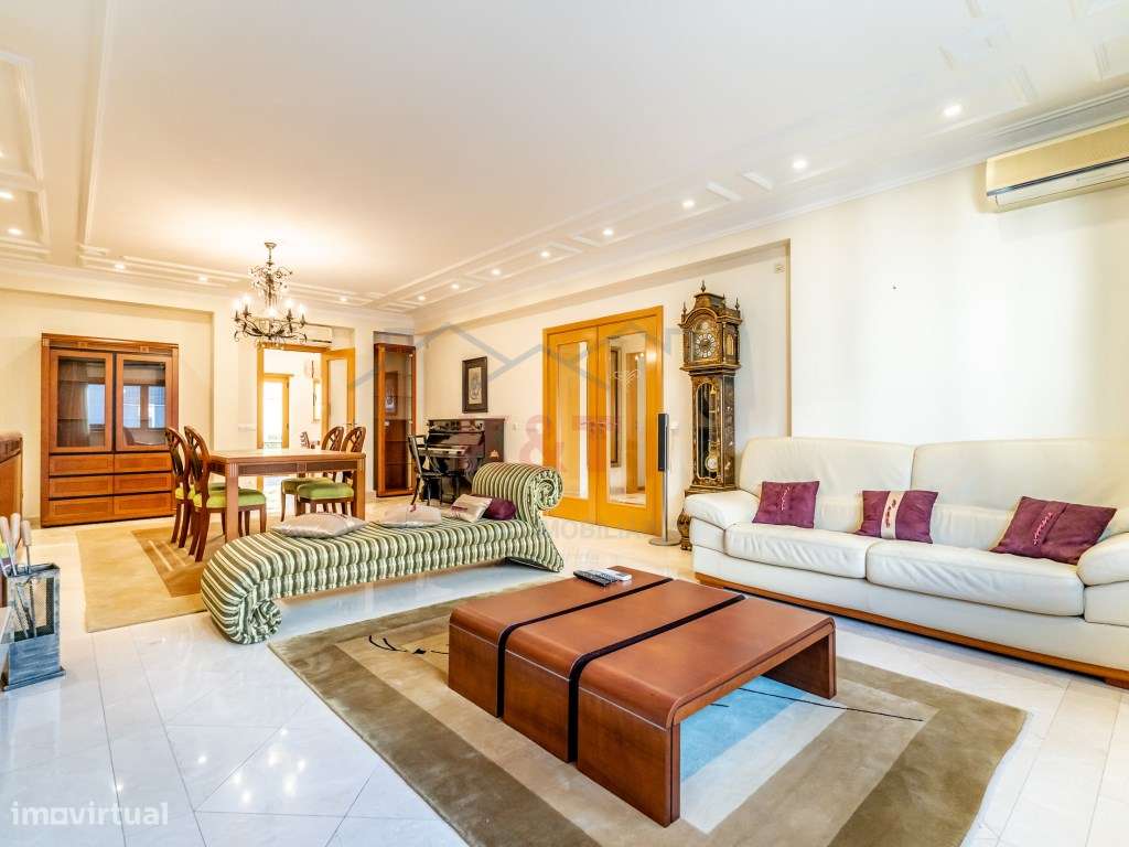 Moradia T5 de Luxo + Apartamento T3 - Lagoa-38