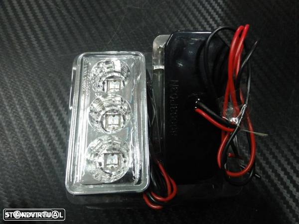 Pisca / farois / farolins laterais VW Golf 3, Vento 92-96, passat 35i, em leds fundo cristal - 3