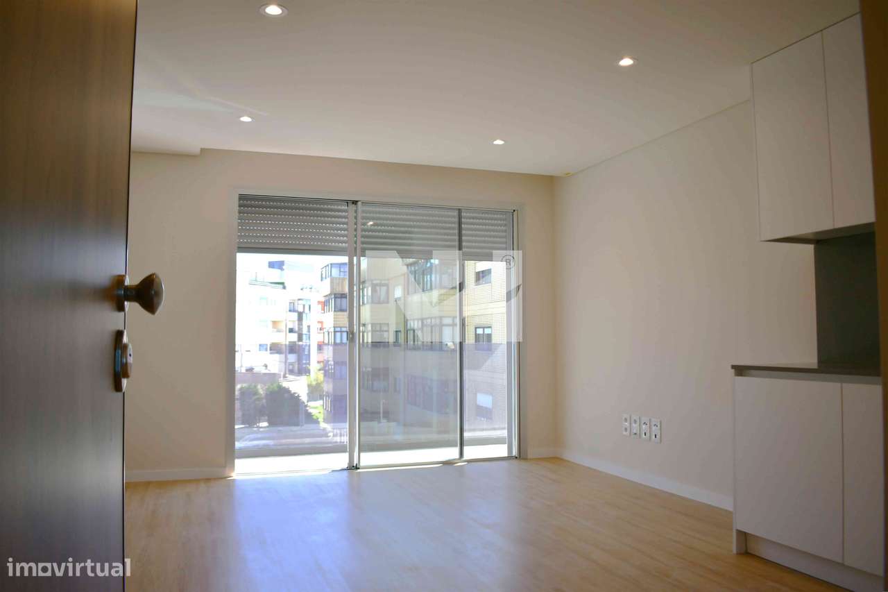 Venda (*) | Apartamento | T1 | Padrão da Légua-8