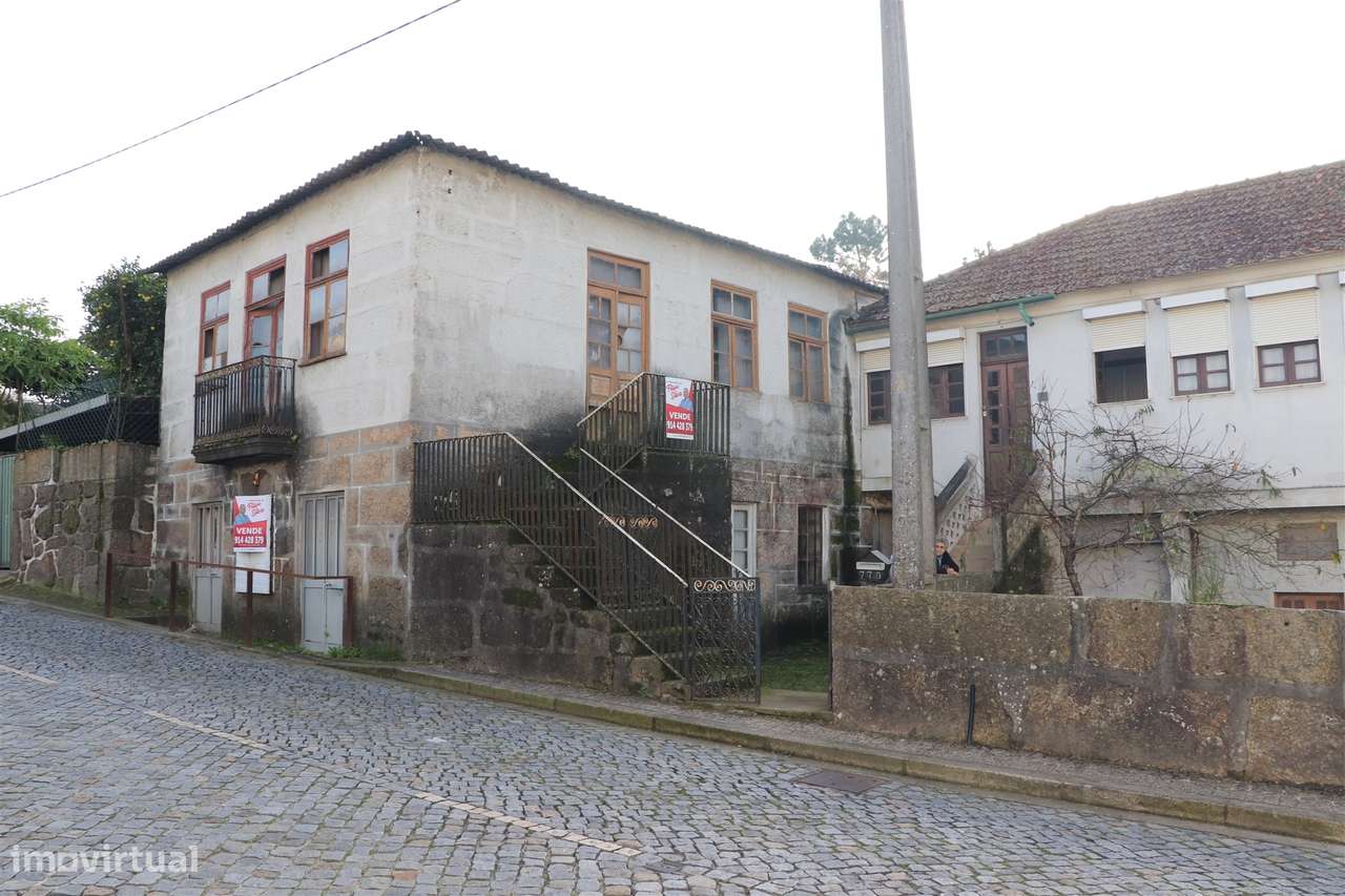 Moradia para Restaurar T3+3 Venda em Campo (São Martinho), São Salvado - Grande imagem: 4/6