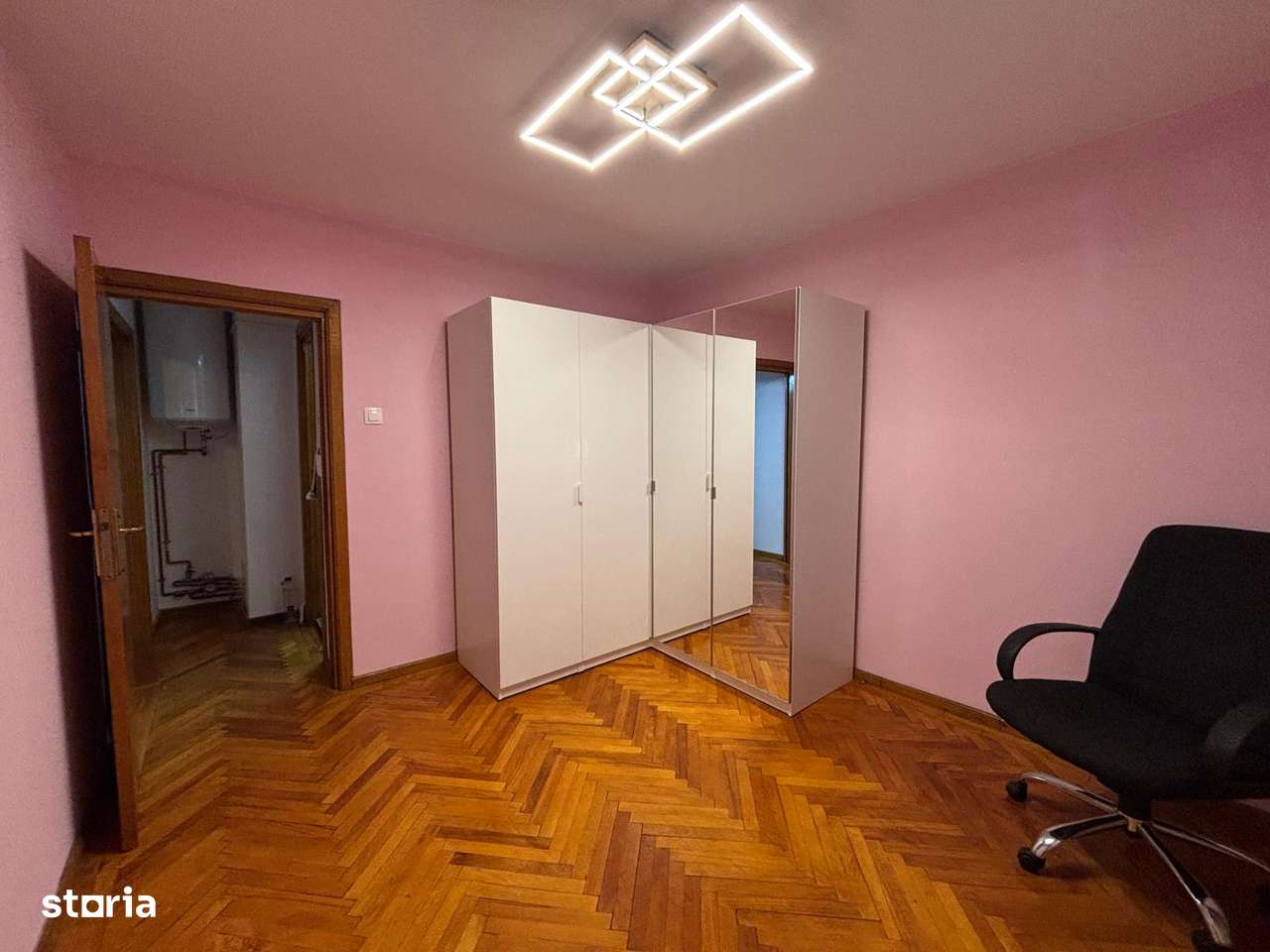 Preț de BLACK FRIDAY 4 camere Teiul Doamnei, zonă verde bloc anvelopat-18