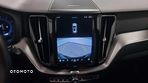 Volvo XC 60 B4 D R-Design - 24