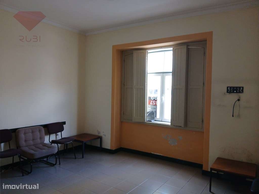 Edifício Comercial no Bairro do Salgado-31