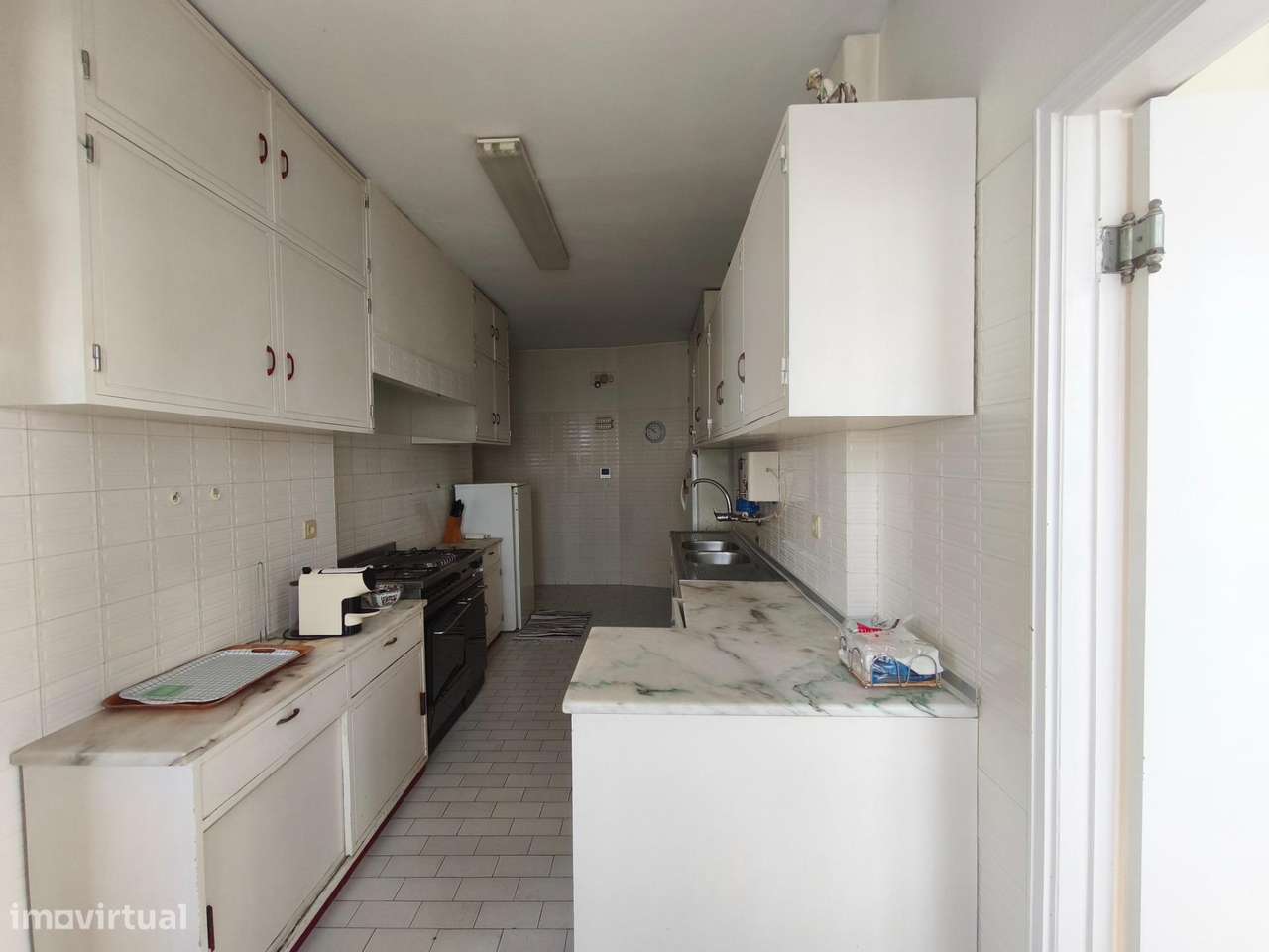 Apartamento T6 (primeira linha de mar)-6