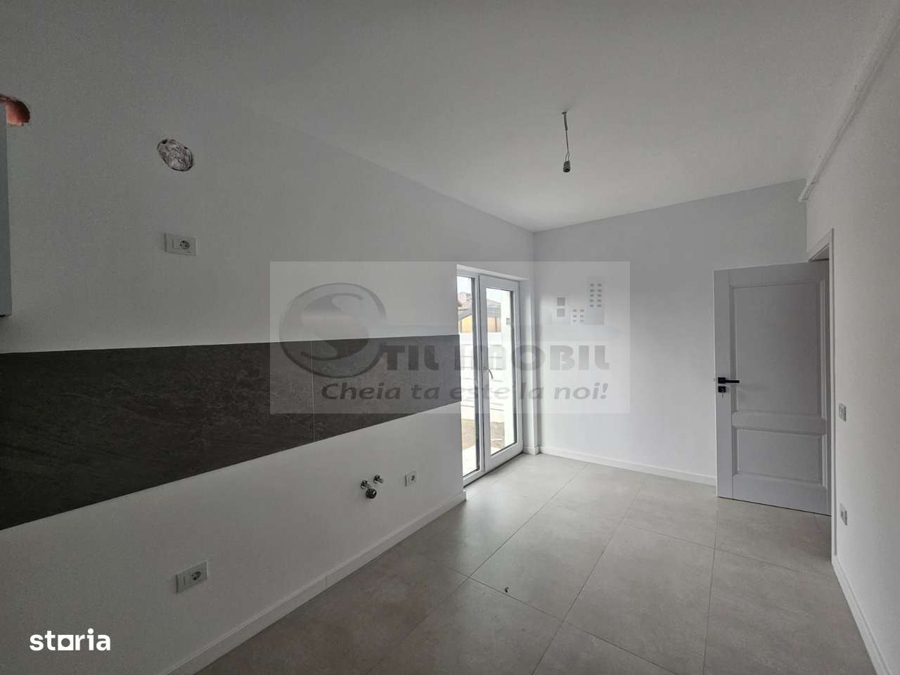 Vila Duplex - Popas Pacurari - Intabulat - Mutare imediata! - Imagine principală: 2/16