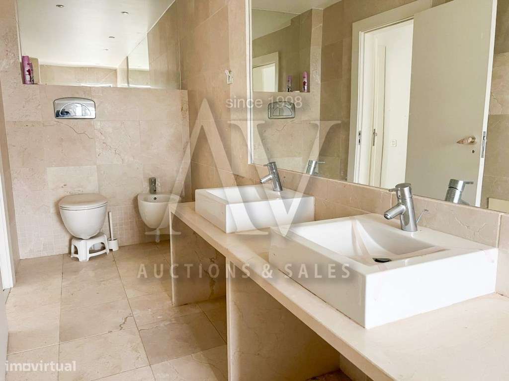 Moradia de luxo| V4 | 500 m da Praia Verde| Golfe-23