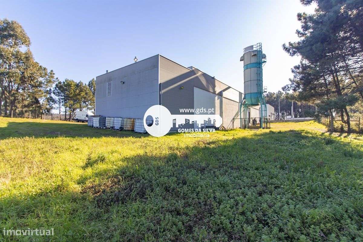Pavilhão Industrial com lote de 5.850m2 em Espinho - Grande imagem: 3/22