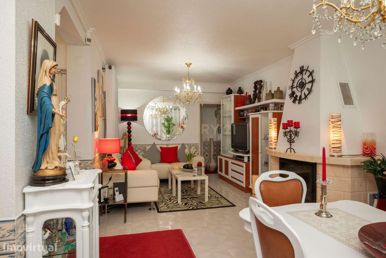 Moradia T4+1 para venda em Queijas. - Grande imagem: 5/31