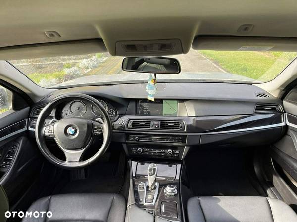 BMW Seria 5 520d Touring Luxury Line - 8