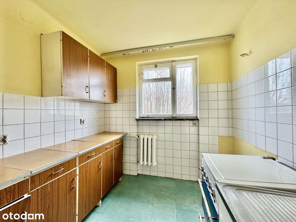 4 pokoje w świetnej lokalizacji do remontu-7