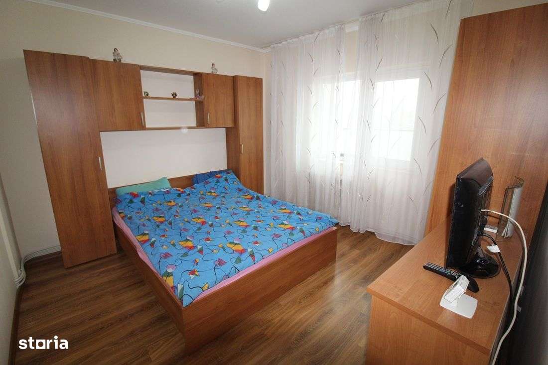 Vând apartament 2 camere în Hunedoara, zona Micro5-1/Bd. Dacia, 50mp - Imagine principală: 5/10