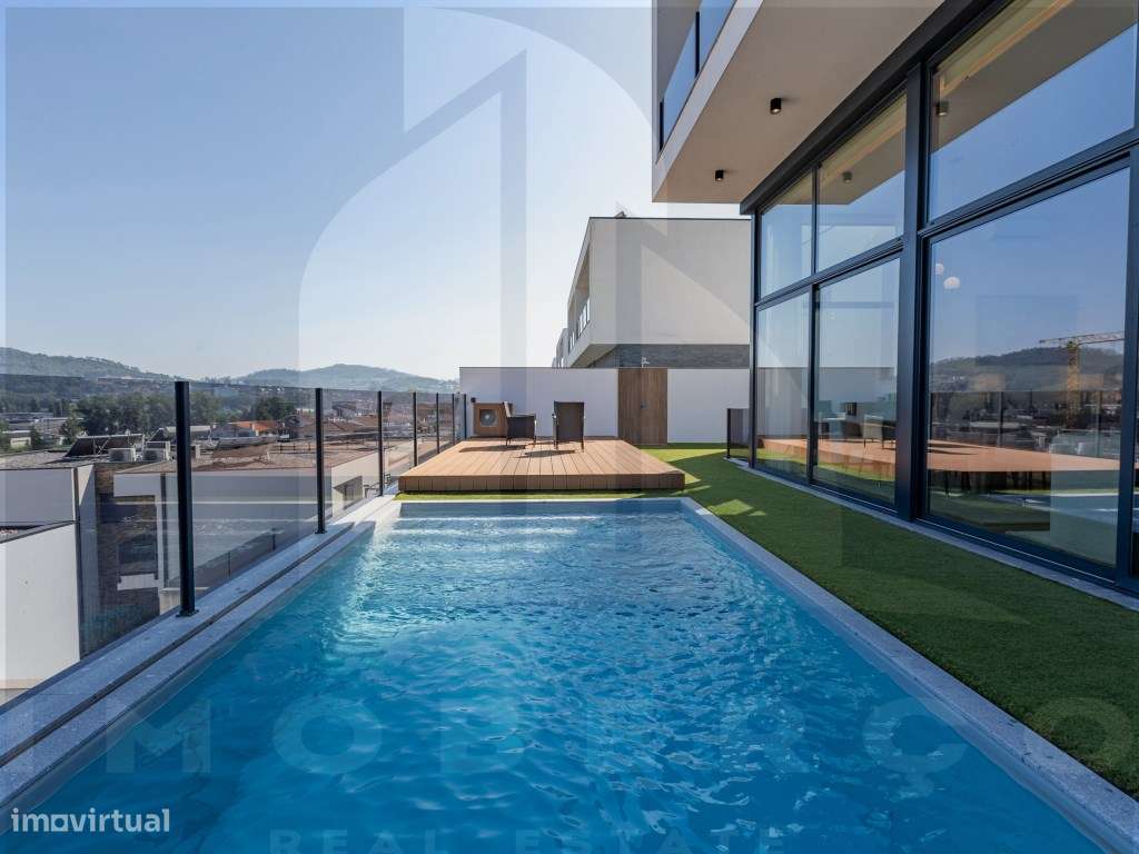 Moradia T3 de Luxo em Creixomil - Como Nova-9