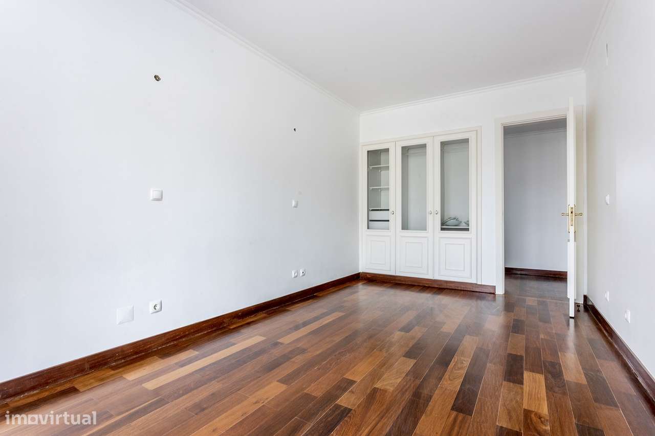 Duplex com vista deslumbrante no centro de Cascais-11