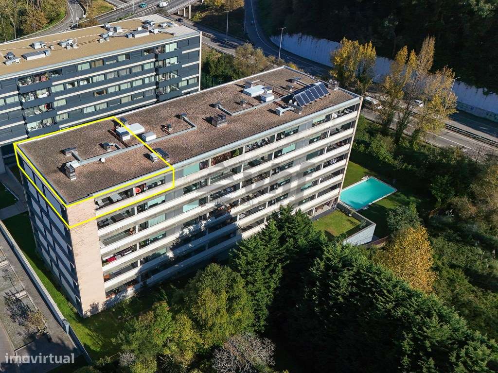 Apartamento T5 localizado no condomínio Jardim das Camélias - Gaia/...-52