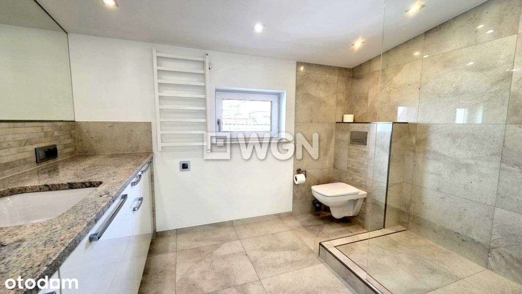 Apartament z widokiem na jezioro.-10