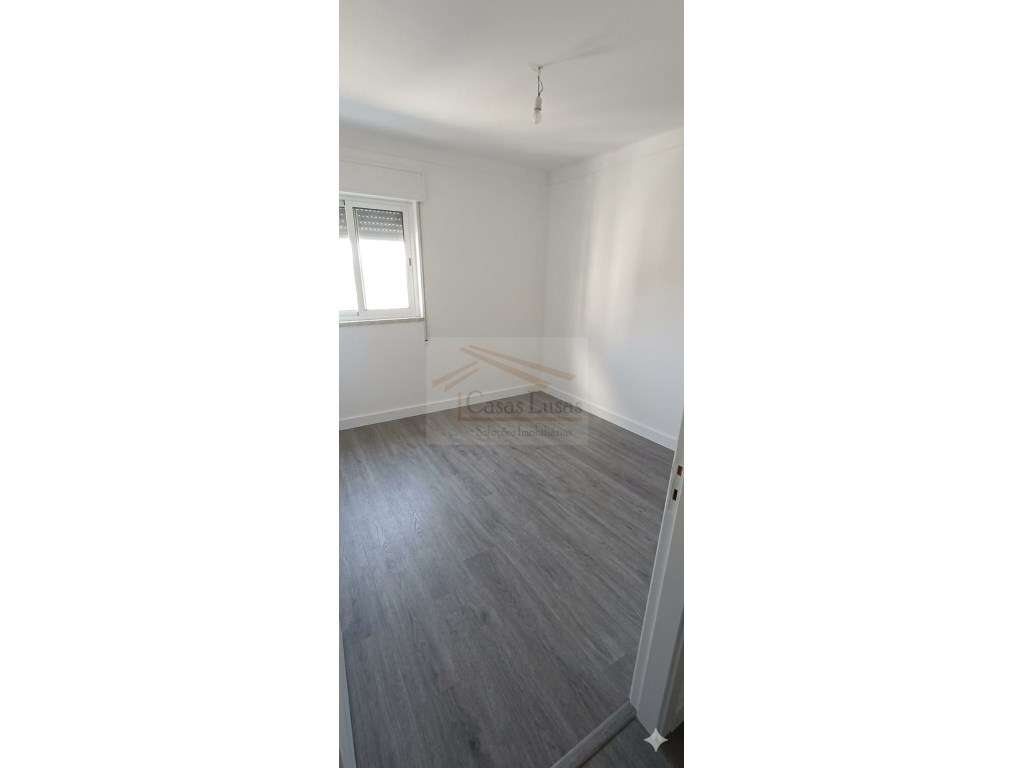 Moradia T3 em fase final de restauro | Lote de 500 m² | Painho e Fi...-12