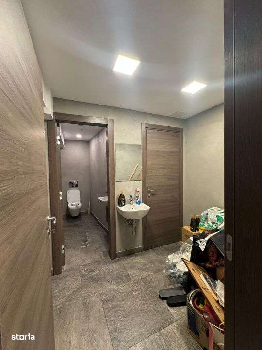 Cladire de Vanzare, Spatii comerciale, 1000mp, Central - Imagine principală: 2/14