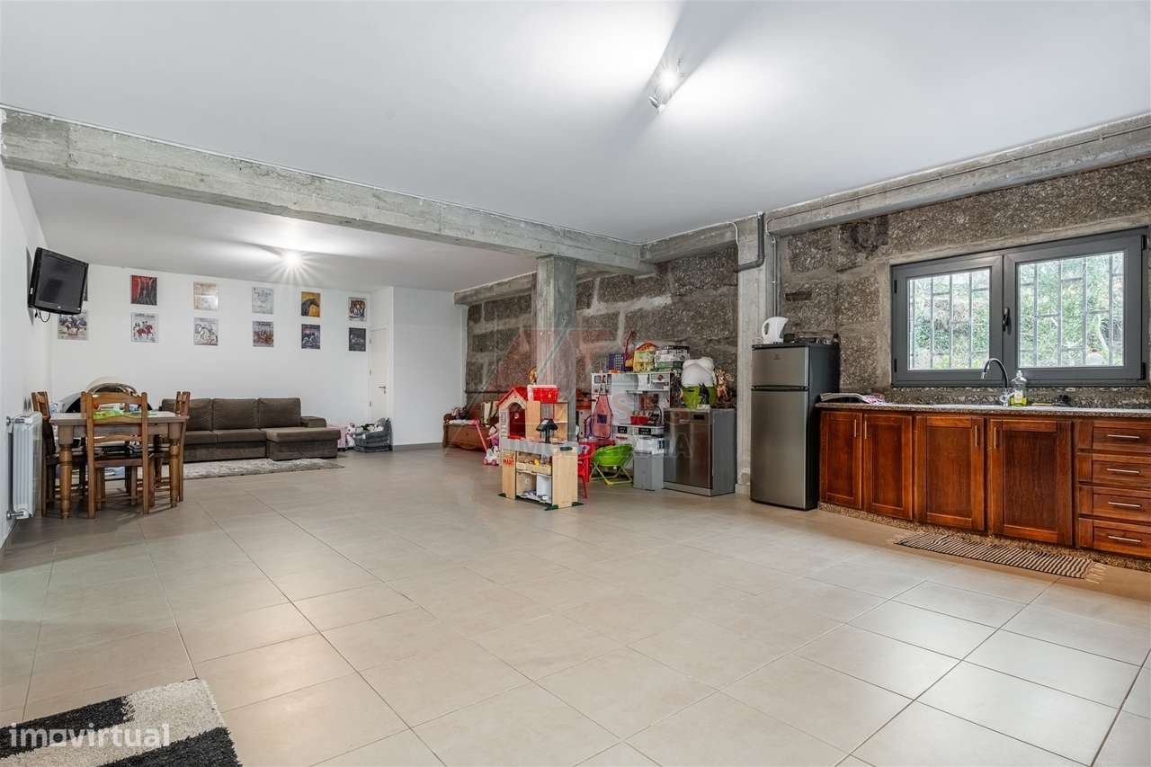 Moradia com Terreno e Espaços Amplos – 5 min de Fafe!-19