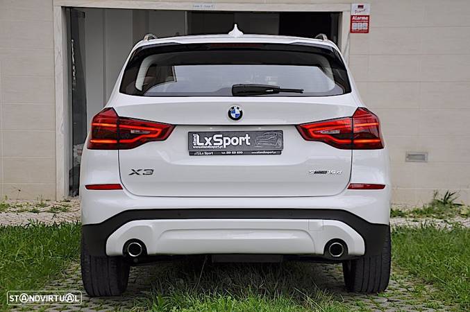 BMW X3 18 d sDrive Auto - 9