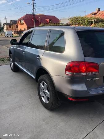 Volkswagen Touareg 2.5 TDI R5 Aut. - 2