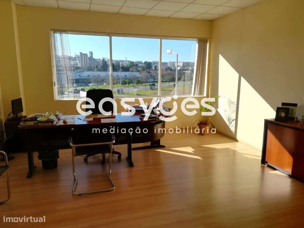 Armazéns no Parque Industrial - Grande imagem: 5/14