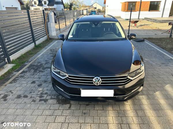 Volkswagen Passat Variant 2.0 TDI SCR BlueMotion Comfortline - 4